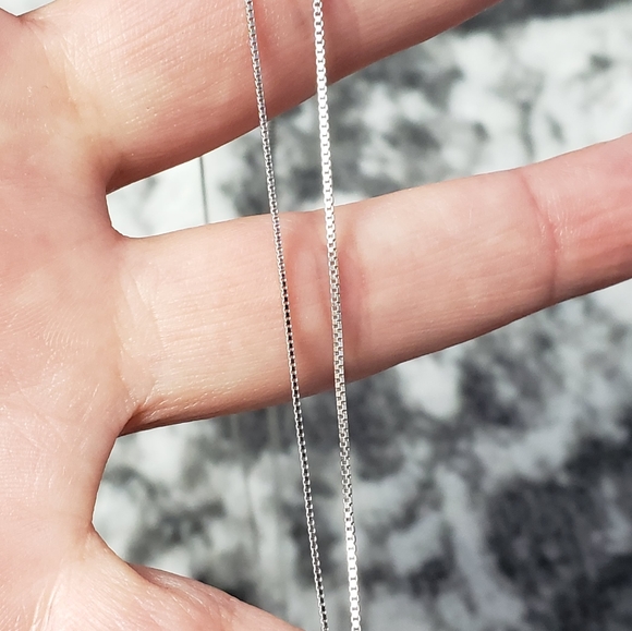 925 Sterling Silver Box Chain Necklace Dainty - Picture 4 of 6